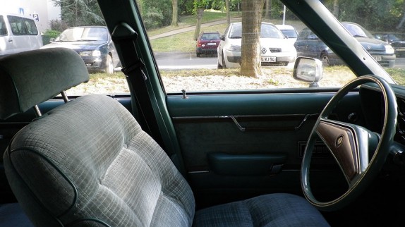 Chrysler LeBaron 1980 interieur