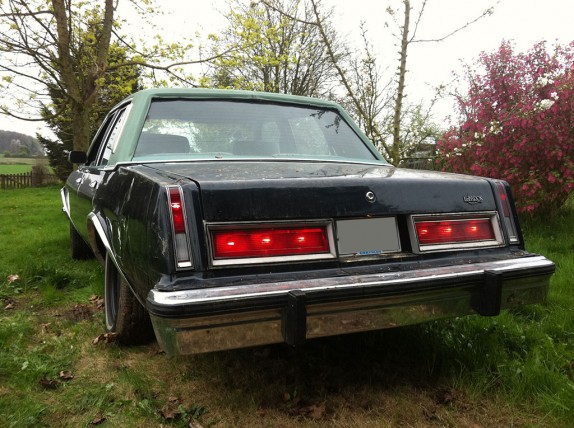 Chrysler LeBaron 1980 arrière