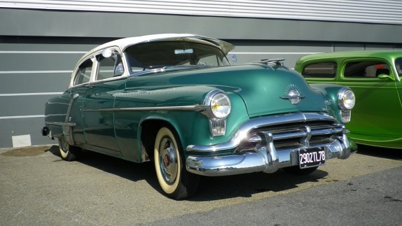 oldsmobile super 88 1952