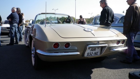 Chevrolet Corvette C2