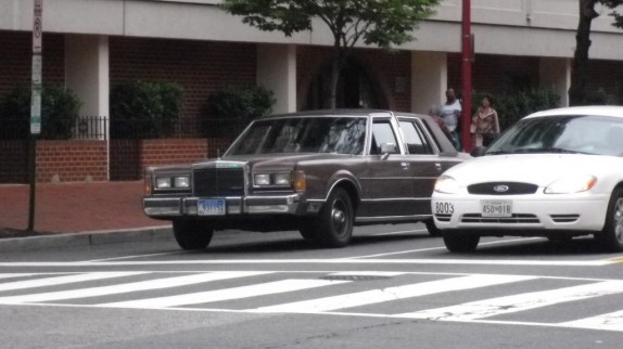 Lincoln Town Car 1985-1989