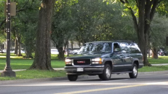 GMC Suburban 1997-2000