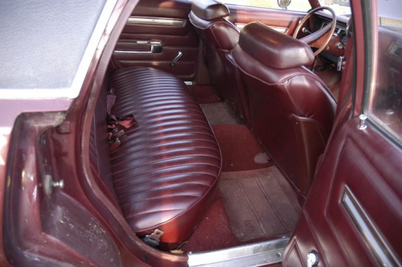 plymouth fury 1977 banquette
