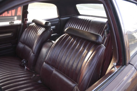 plymouth fury 1977 seats