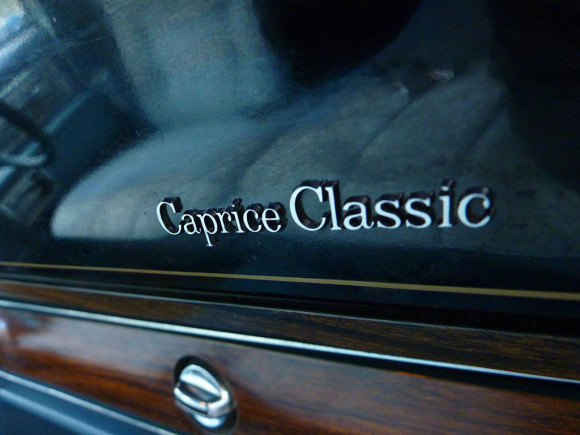 chevrolet-caprice-classic-1977-(8)