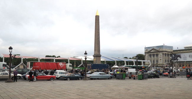 Rassemblement ce matin, place de la Concorde, pour marquer le coup.