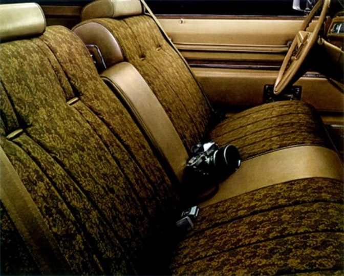 cadillac1974-calais-mimosa-fabric