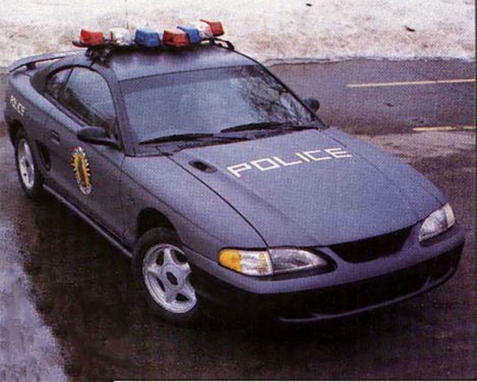 ford-mustang-police-robocop