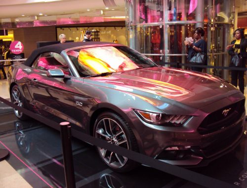 ford-mustang-2014-la-defense