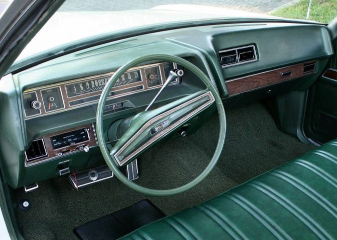 interieur-ford-ltd-1971