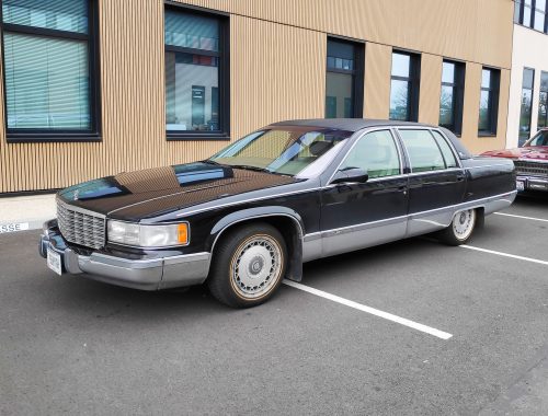 cadillac-fleetwood-brougham-1995